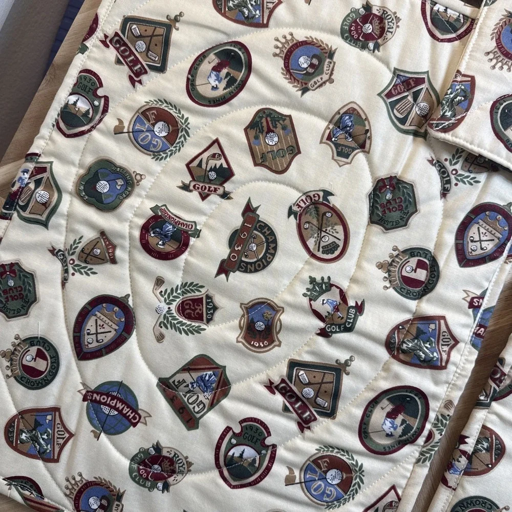 P Kaufman Printworks Handmade Quilted Golf Crests 4‎ Placemats 1 Pot Holder NEW